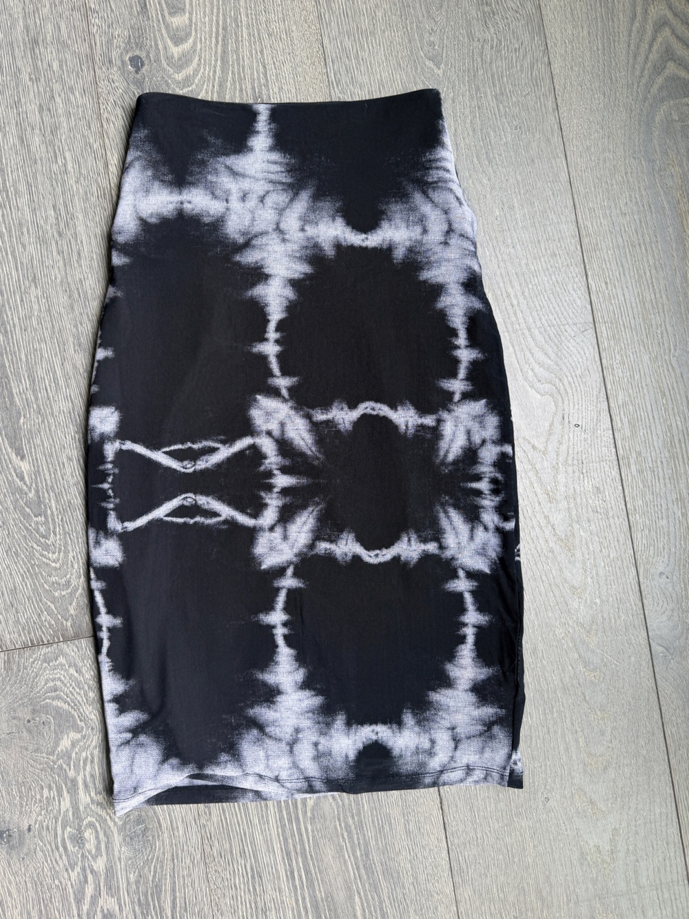 ExoticAthletica Exotica Tie Dye Net Simple Midi Skirt Size Medium